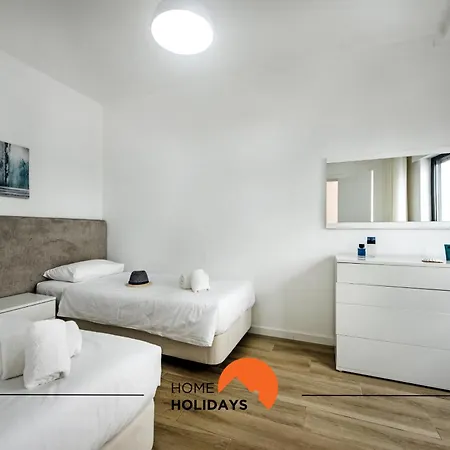 #211 Cerro Lagoa By Holidays *