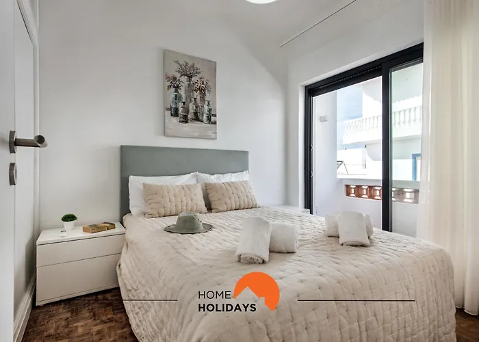 #211 Cerro Lagoa By Holidays